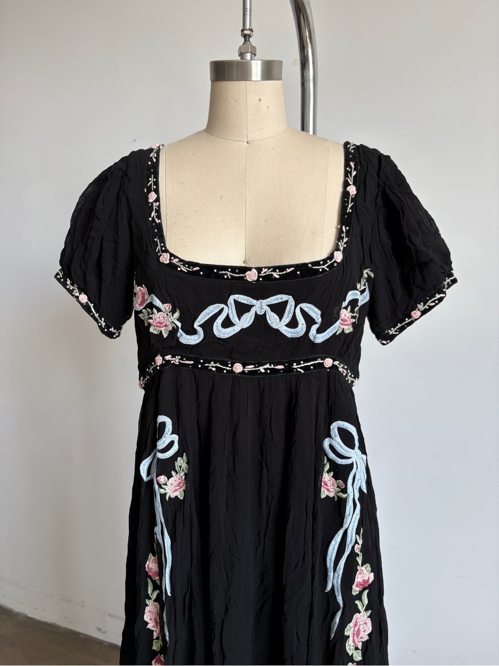 $489 NWT For Love and Lemons “Rosemarie” Maxi Dress in Black Sz Large - Picture 5 of 15